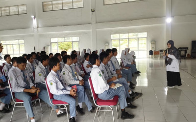 Dorong Literasi Halal, MAN IC Bangka Tengah Gandeng LPPOM Bangka Belitung Sosialisasikan Gen Halal Championship 2026