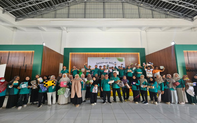 Berbagi Kebahagiaan, Warga MAN IC Bangka Tengah Semarakkan Milad ke-11