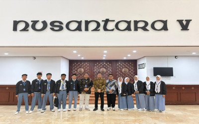 Siap Berlaga di Senayan, Tim LCC 4 Pilar MAN IC Bangka Tengah Ikuti Technical Meeting